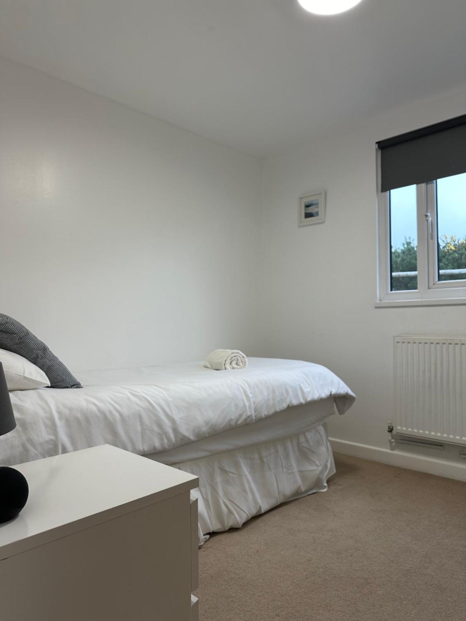 Wheal Prosper- Beautifully Fitted Wooden Lodge Helston Cornwall Eksteriør bilde
